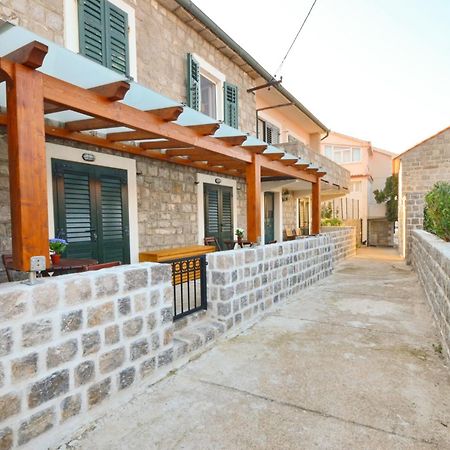 Leut Stone Residence Τίβατ Δωμάτιο φωτογραφία