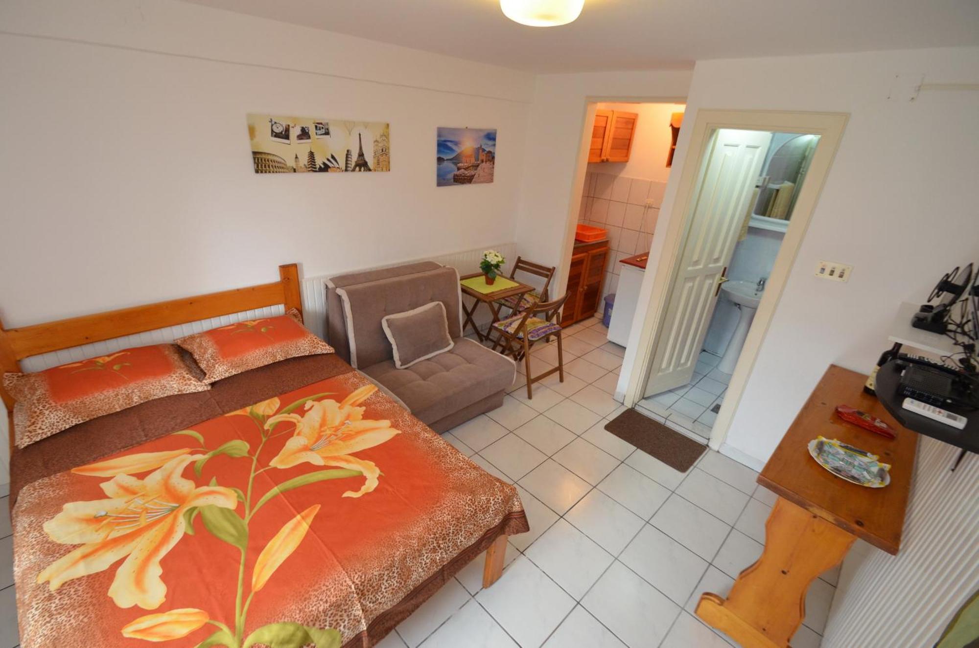 Leut Stone Residence Τίβατ Δωμάτιο φωτογραφία