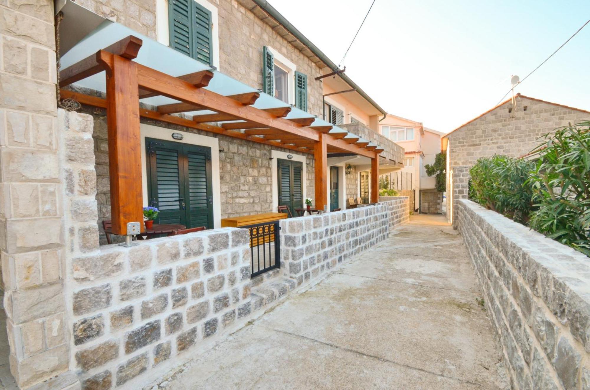 Leut Stone Residence Τίβατ Δωμάτιο φωτογραφία