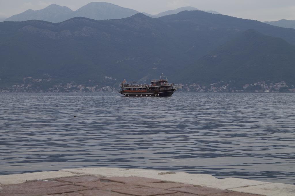 Leut Stone Residence Τίβατ Εξωτερικό φωτογραφία